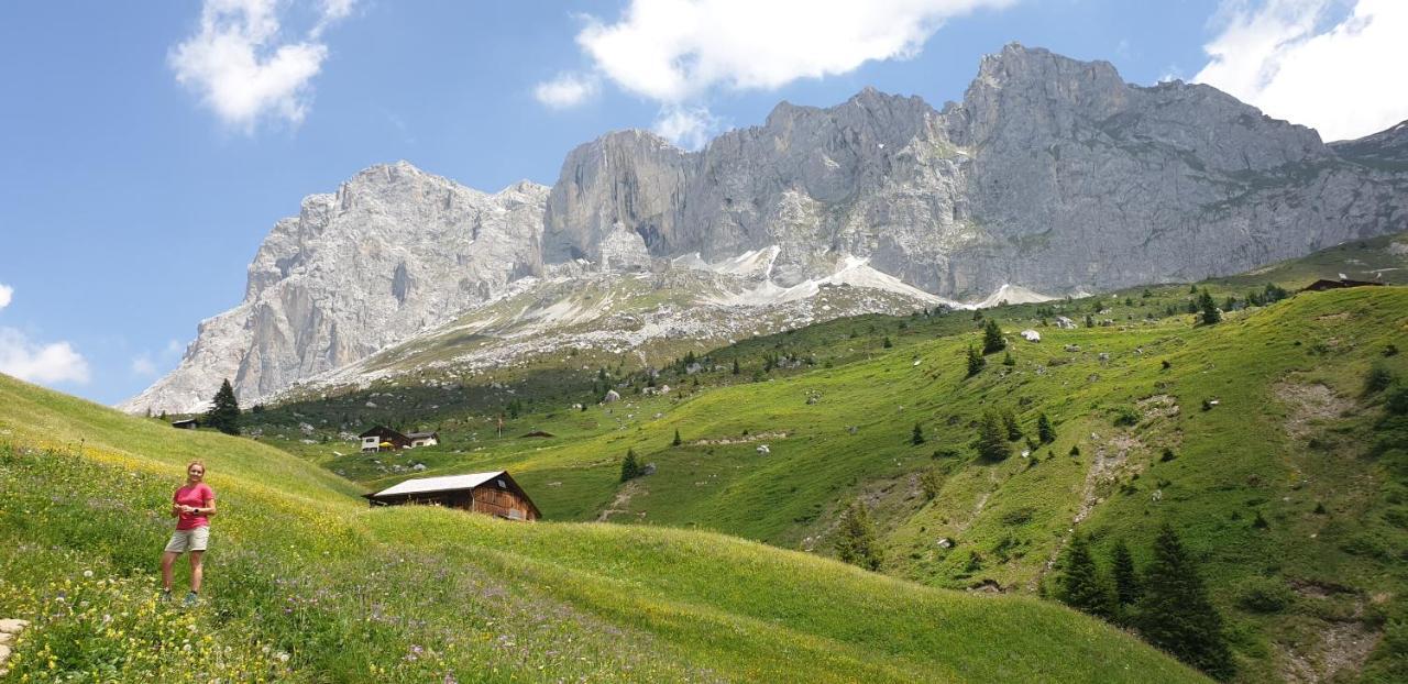 Ferienhaus & Ferienwohnung Winay Wayna Gotschna Blick Klosters Ngoại thất bức ảnh